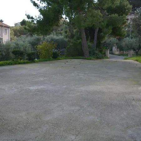 Fiore Πανσιόν